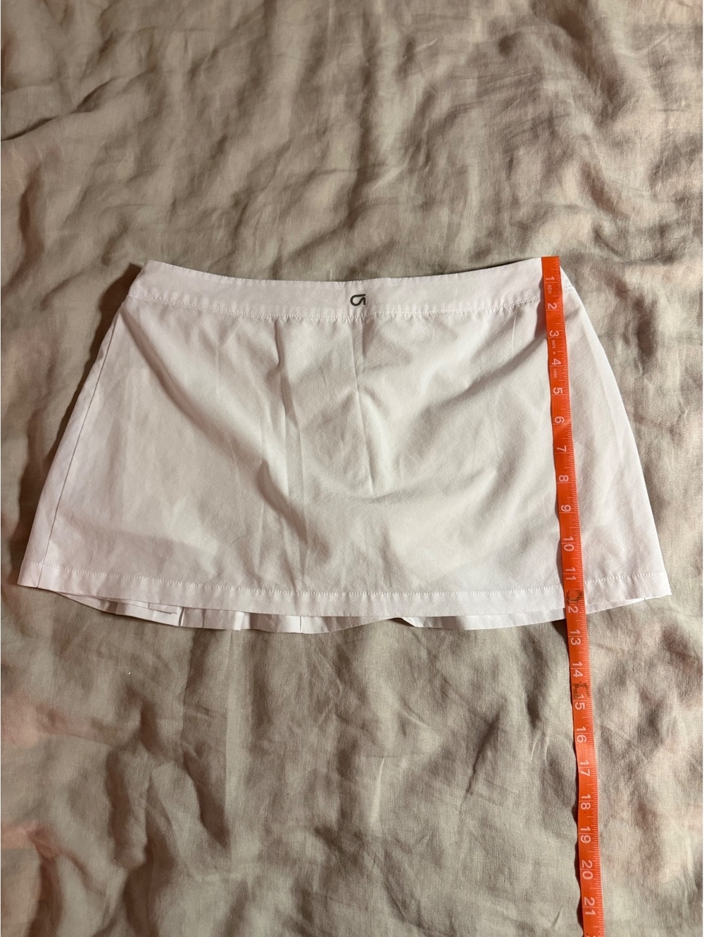 white pleated skirt by gap